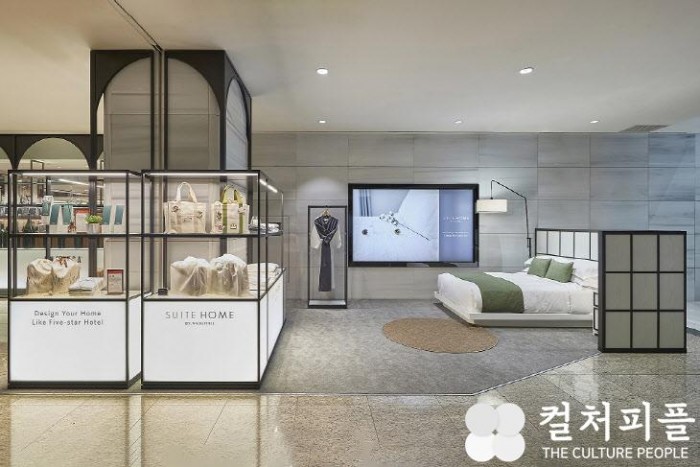 길어지는 '집콕'에 호텔가 굿즈 인기몰이...자체 개발 호텔 디퓨저부터 침구까지