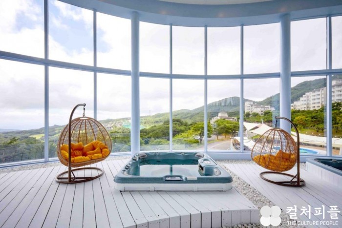 '해발 500m 프라이빗 힐링' 즐기자...마우나오션리조트, 현대홈쇼핑 생방송서 패키지 특