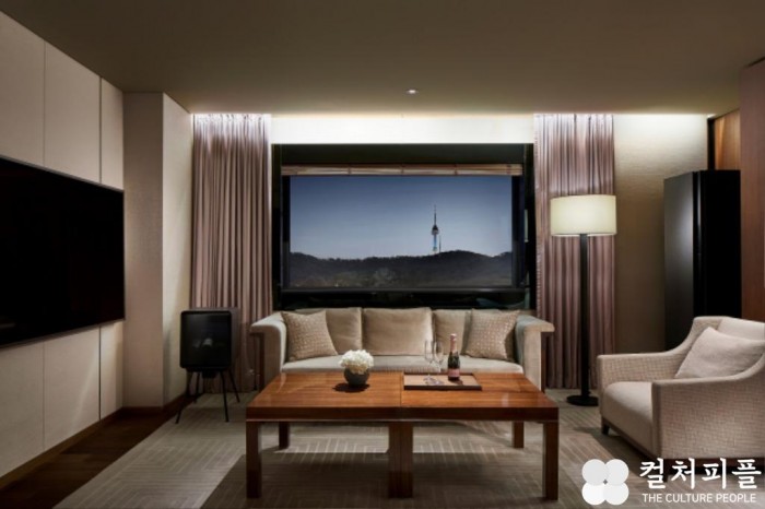 서울신라호텔, '호텔 객실 삼성 최신 가전제품으로 업그레이드'