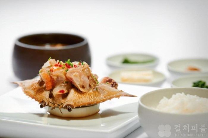 "가을입맛과는 거리두기NO!" 롯데호텔, ‘무궁화 간장게장’ 하루 15인 한정 판매