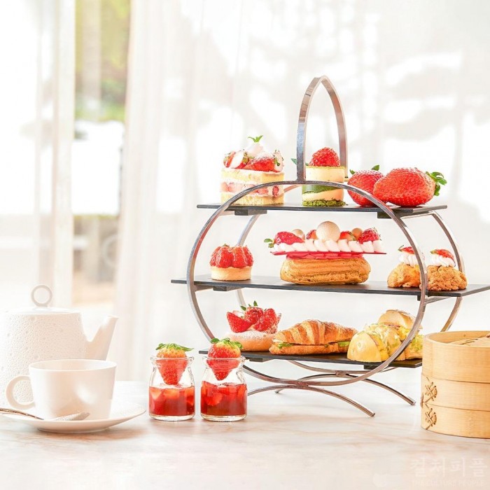 올 봄까지 쭉~ 딸기에 취해 볼까? 파라다이스호텔 부산, ‘스트로베리 블라썸’ 프로모션