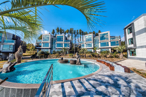 호텔스닷컴, 반려동물 동반 여행 트렌드 조사 발표 및 동물 호텔평가단 모집 캠페인 실시