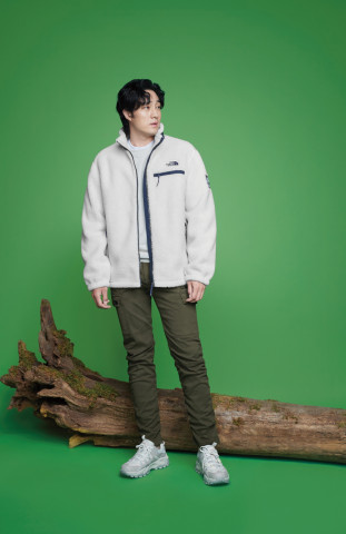 노스페이스, 1000만개의 페트병 재활용한 ‘에코 플리스 컬렉션’ 출시