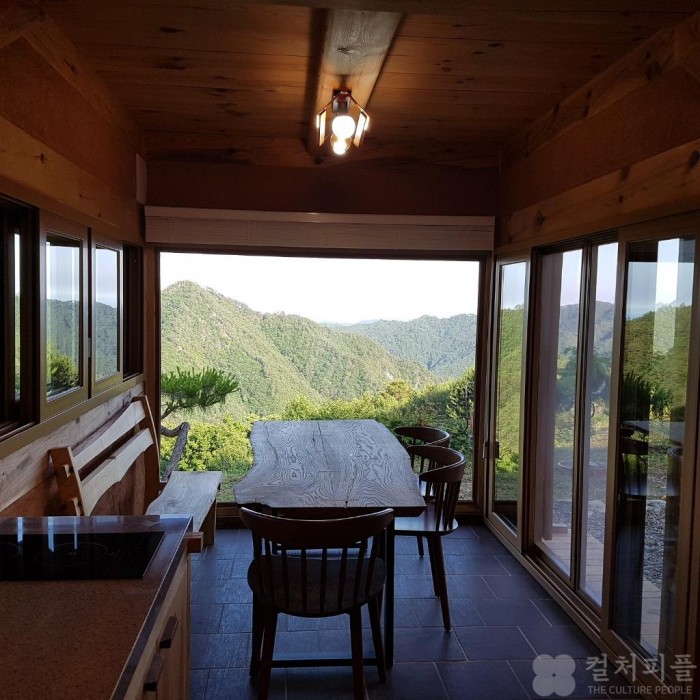 에어비앤비, 강원혁신센터와 MOU 체결..."강원지역 관광활성화"