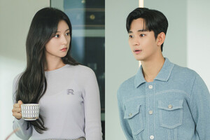 ‘눈물의 여왕’ 김지원-박성훈 지켜보는 김수현