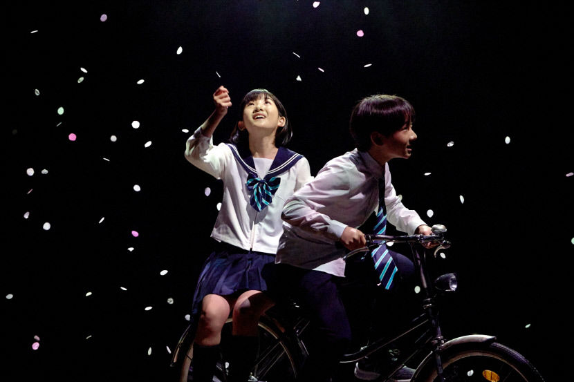 연극 '바닷마을 다이어리' 공연 모습. <대구문화예술회관 제공>